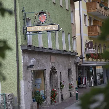 Haus Friedrichsburg 3* באד הופגסטין