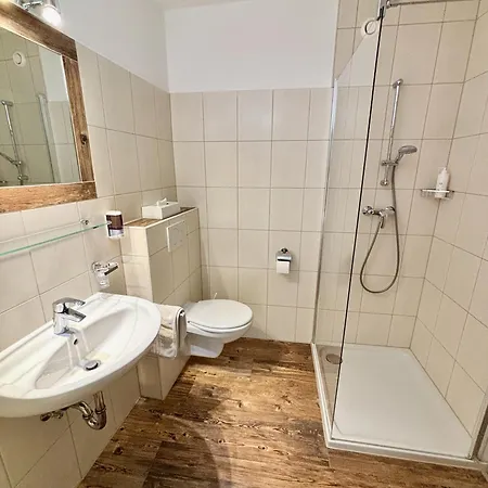 酒店 Haus Friedrichsburg - Sommer Bergbahn Inklusive 巴特霍夫加施泰因