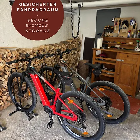 Haus Friedrichsburg מלון 3*